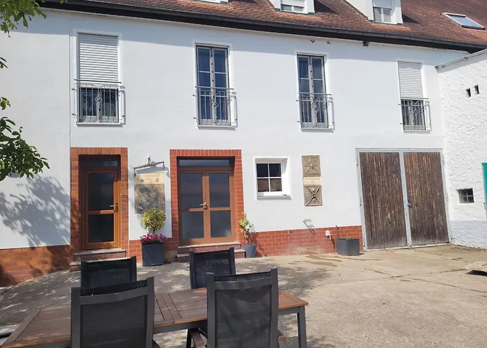 Meyer Apartmán *